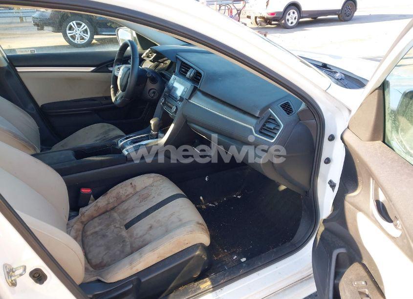 Photo 5 of 2018 Honda Civic LX (VIN 2HGFC2F58JH507677)