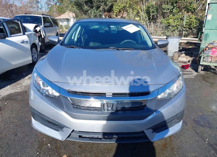 Photo 13 of 2018 Honda Civic LX (VIN 2HGFC2F58JH516279)