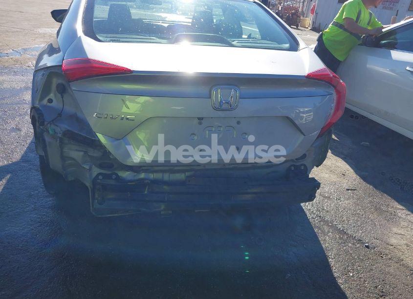 Photo 6 of 2018 Honda Civic LX (VIN 2HGFC2F58JH516279)