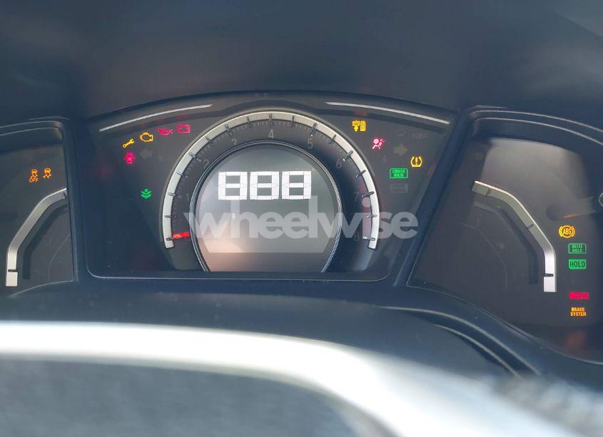 Photo 7 of 2018 Honda Civic LX (VIN 2HGFC2F58JH516279)