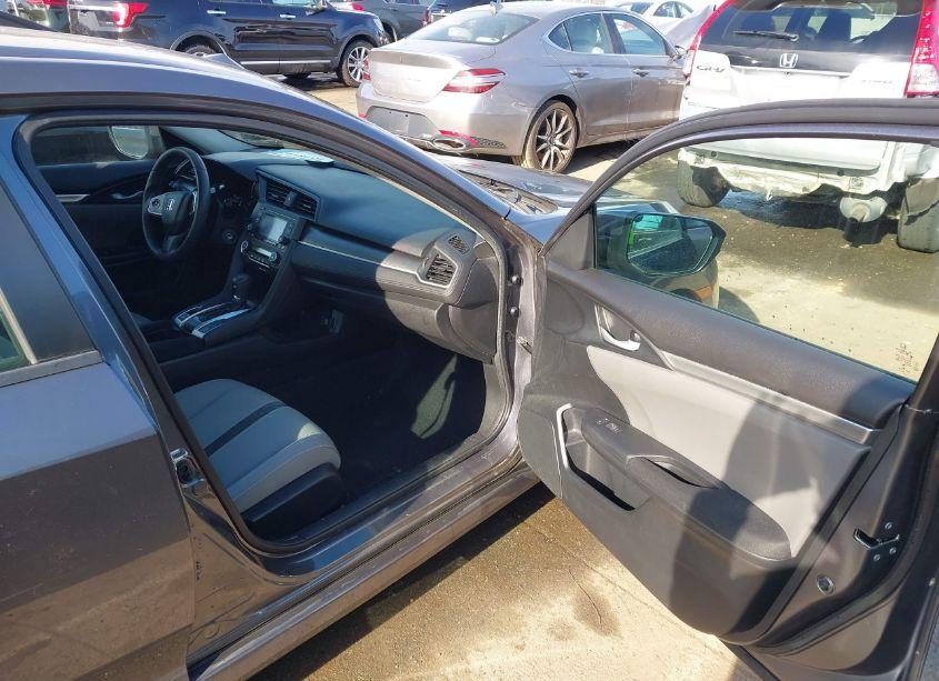 Photo 5 of 2018 Honda Civic LX (VIN 2HGFC2F58JH520509)