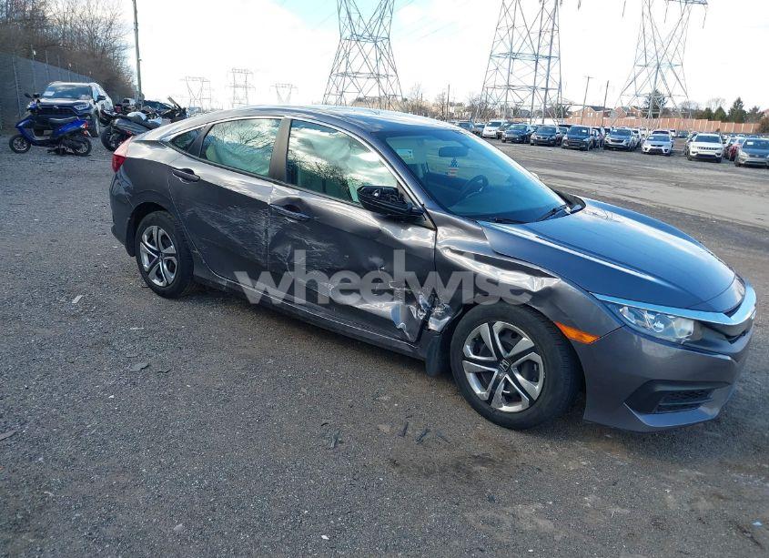 2018 Honda Civic LX (VIN 2HGFC2F58JH520543) main photo