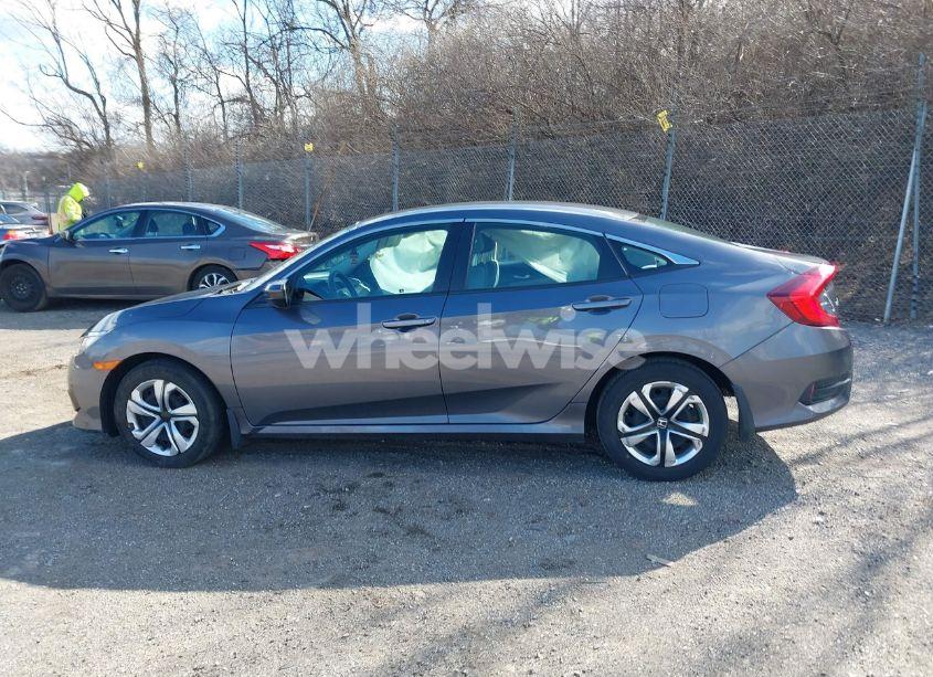 Photo 15 of 2018 Honda Civic LX (VIN 2HGFC2F58JH520543)