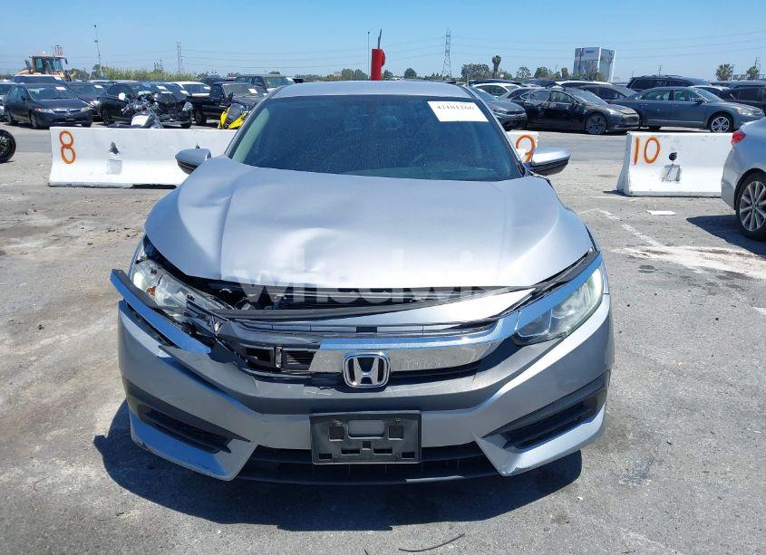 Photo 12 of 2018 Honda Civic LX (VIN 2HGFC2F58JH527122)