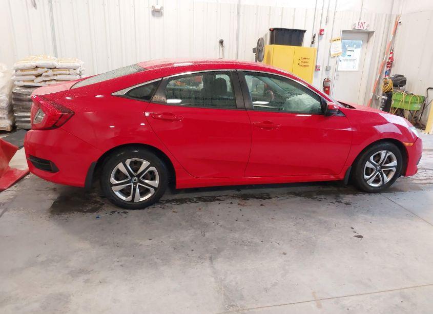 Photo 13 of 2018 Honda Civic LX (VIN 2HGFC2F58JH534989)