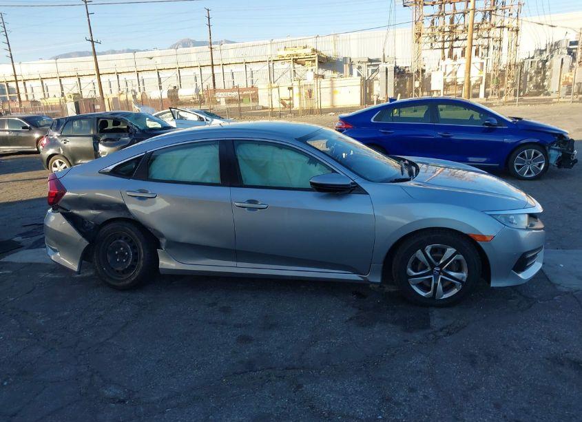 Photo 13 of 2018 Honda Civic LX (VIN 2HGFC2F58JH566714)