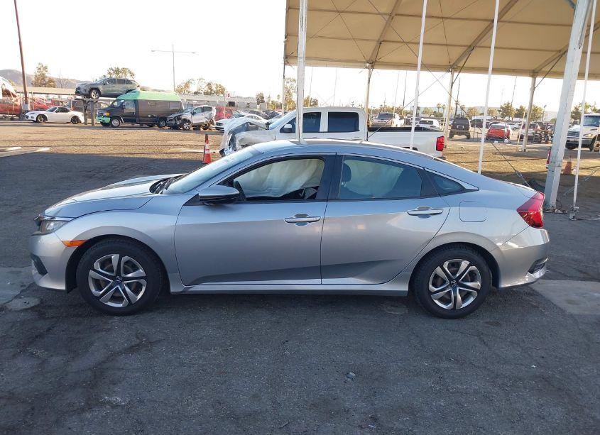 Photo 14 of 2018 Honda Civic LX (VIN 2HGFC2F58JH566714)