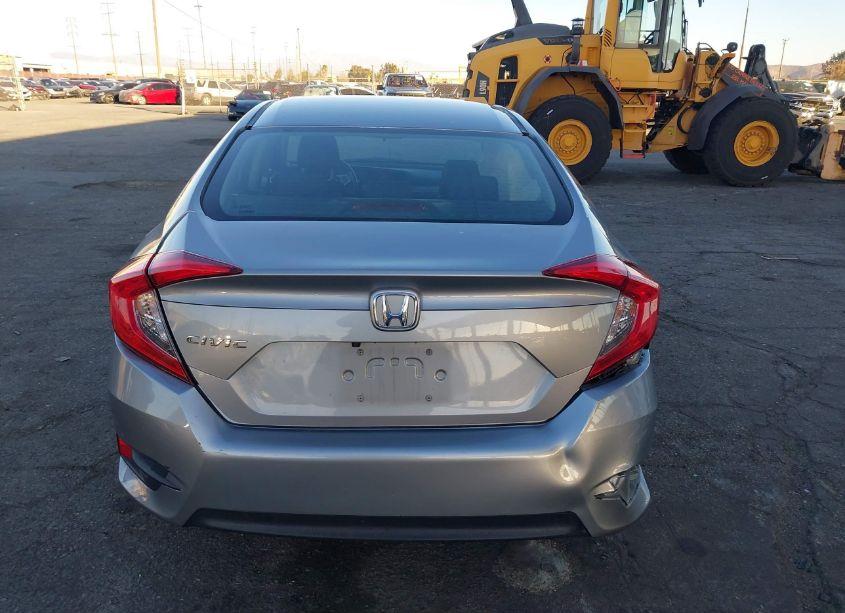 Photo 16 of 2018 Honda Civic LX (VIN 2HGFC2F58JH566714)