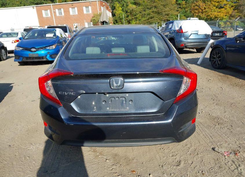 Photo 17 of 2018 Honda Civic LX (VIN 2HGFC2F58JH567166)