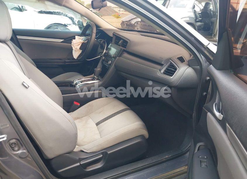 Photo 5 of 2018 Honda Civic LX (VIN 2HGFC2F58JH602336)