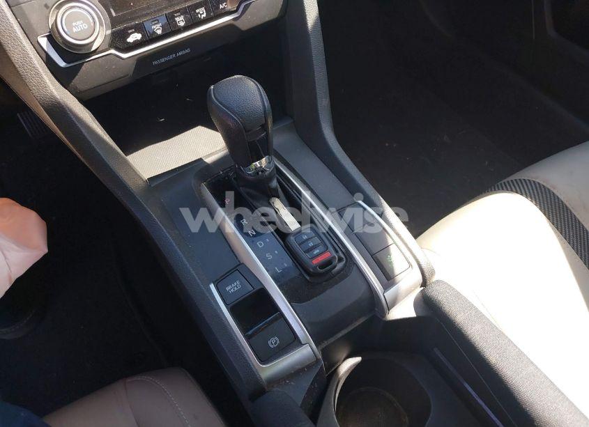 Photo 11 of 2016 Honda Civic LX (VIN 2HGFC2F59GH516428)