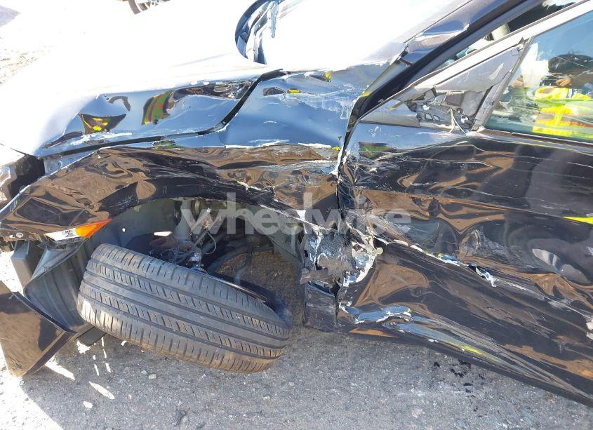 Photo 6 of 2016 Honda Civic LX (VIN 2HGFC2F59GH576533)