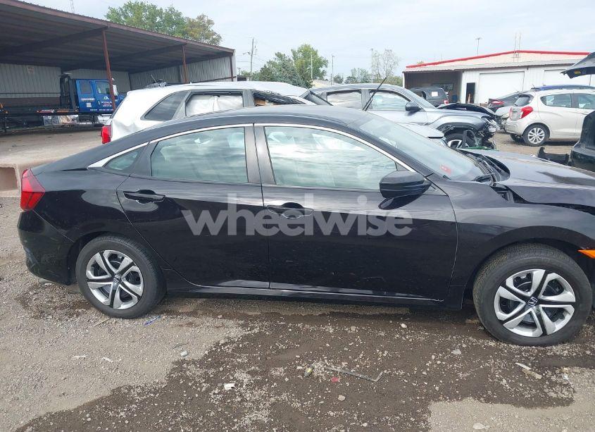Photo 13 of 2017 Honda Civic LX (VIN 2HGFC2F59HH567655)