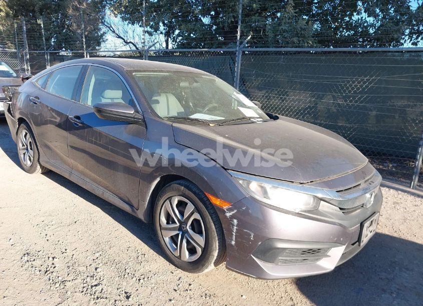 2018 Honda Civic LX (VIN 2HGFC2F59JH563532) main photo