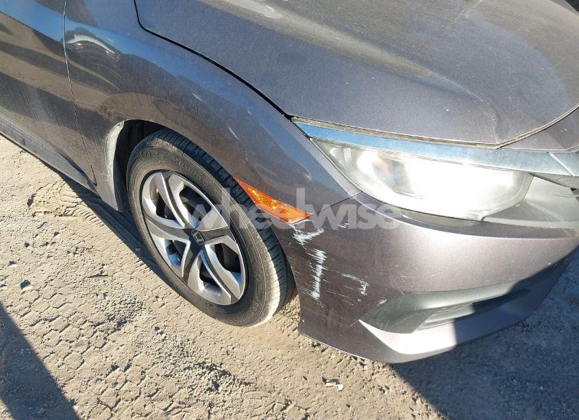 Photo 17 of 2018 Honda Civic LX (VIN 2HGFC2F59JH563532)