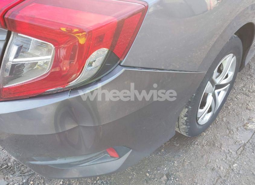 Photo 6 of 2018 Honda Civic LX (VIN 2HGFC2F59JH568066)