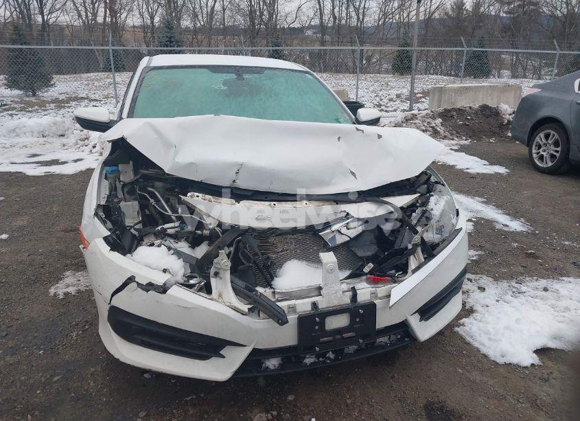 Photo 13 of 2018 Honda Civic LX (VIN 2HGFC2F59JH578581)