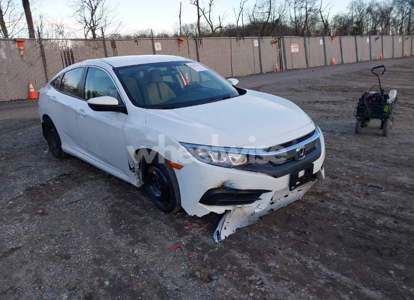 2018 Honda Civic LX (VIN 2HGFC2F59JH581576) main photo