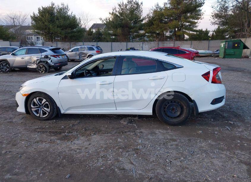 Photo 14 of 2018 Honda Civic LX (VIN 2HGFC2F59JH581576)