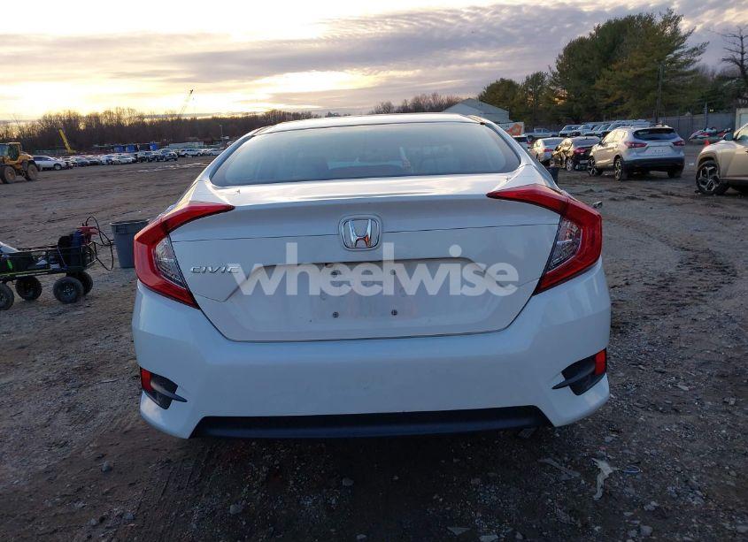 Photo 16 of 2018 Honda Civic LX (VIN 2HGFC2F59JH581576)