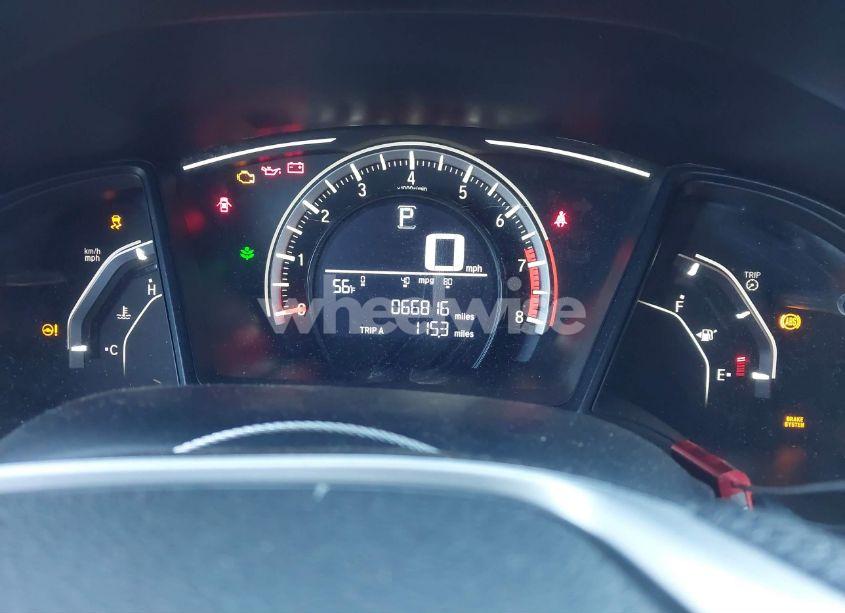 Photo 7 of 2018 Honda Civic LX (VIN 2HGFC2F59JH581576)