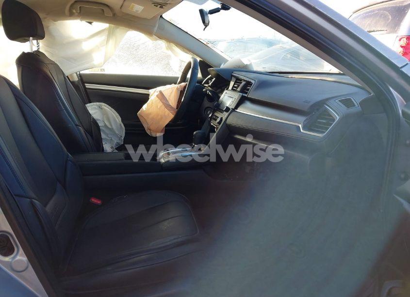 Photo 5 of 2018 Honda Civic LX (VIN 2HGFC2F59JH605827)