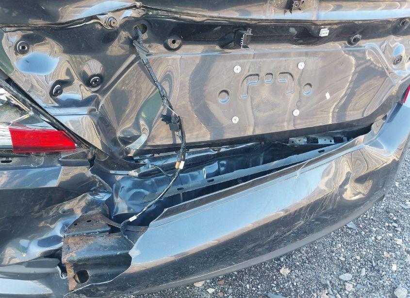 Photo 17 of 2018 Honda Civic LX (VIN 2HGFC2F59JH606394)