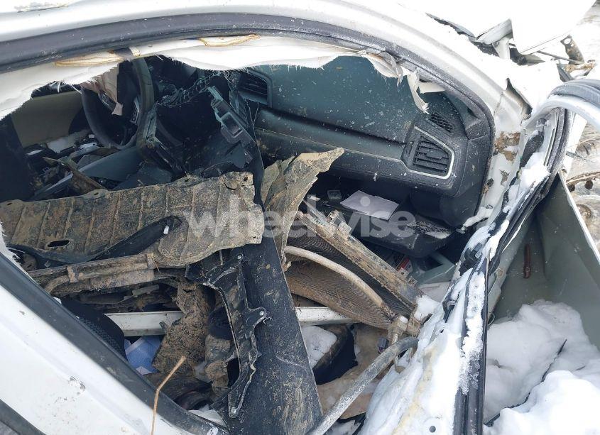 Photo 5 of 2016 Honda Civic LX (VIN 2HGFC2F5XGH504742)