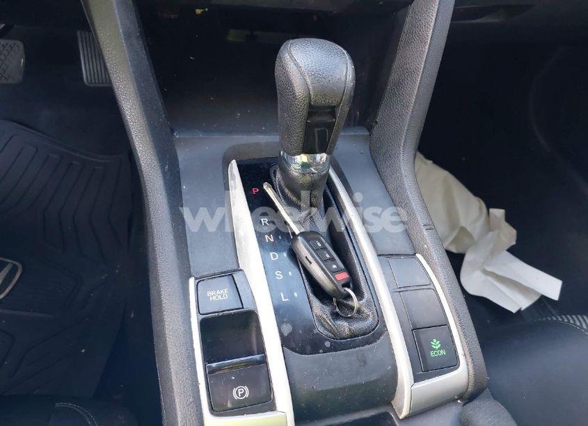 Photo 11 of 2016 Honda Civic LX (VIN 2HGFC2F5XGH569154)