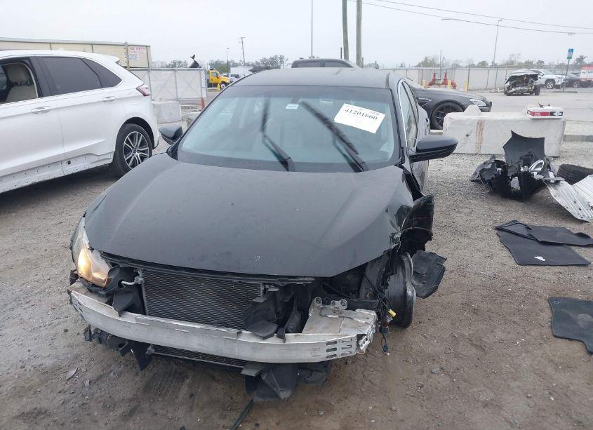 Photo 6 of 2017 Honda Civic LX (VIN 2HGFC2F5XHH510557)