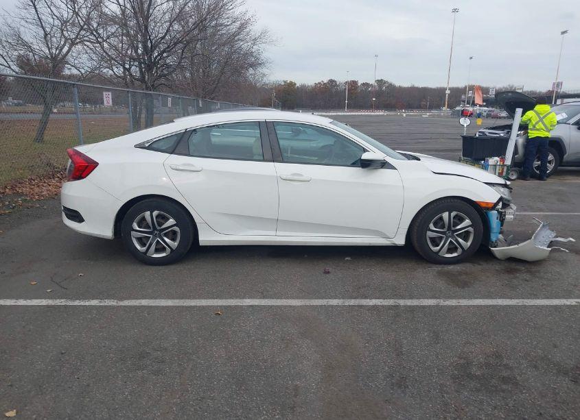 Photo 13 of 2017 Honda Civic LX (VIN 2HGFC2F5XHH528069)