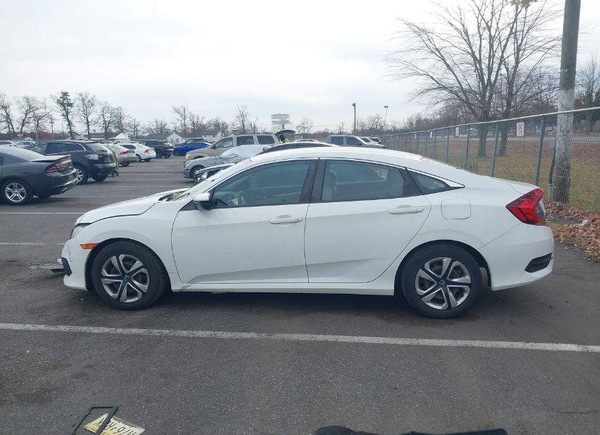 Photo 14 of 2017 Honda Civic LX (VIN 2HGFC2F5XHH528069)