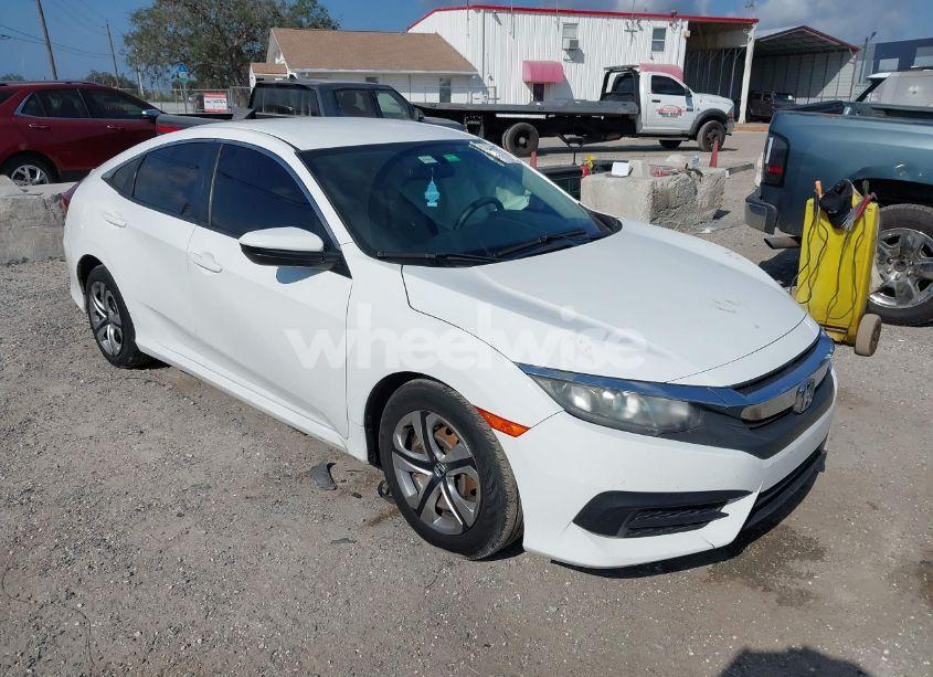 2017 Honda Civic LX (VIN 2HGFC2F5XHH543476) main photo