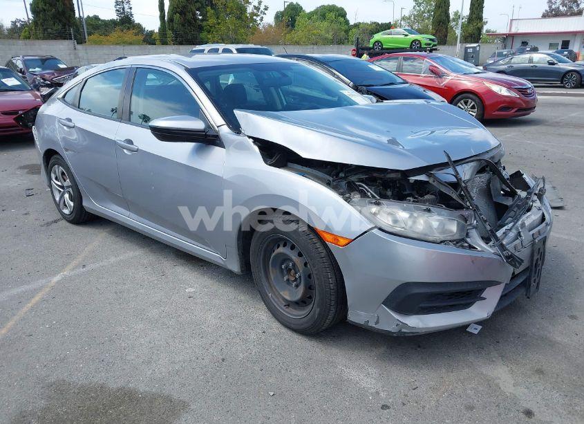 2017 Honda Civic LX (VIN 2HGFC2F5XHH562089) main photo