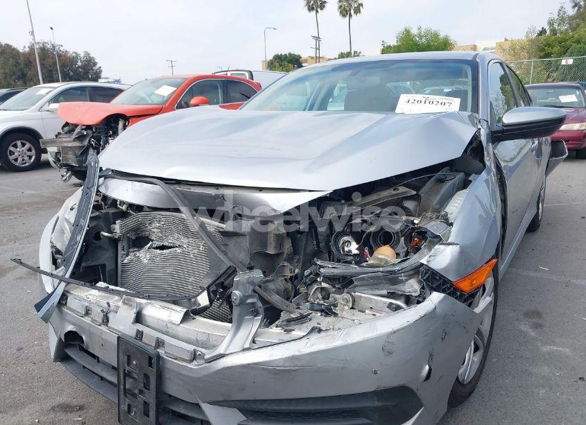 Photo 6 of 2017 Honda Civic LX (VIN 2HGFC2F5XHH562089)