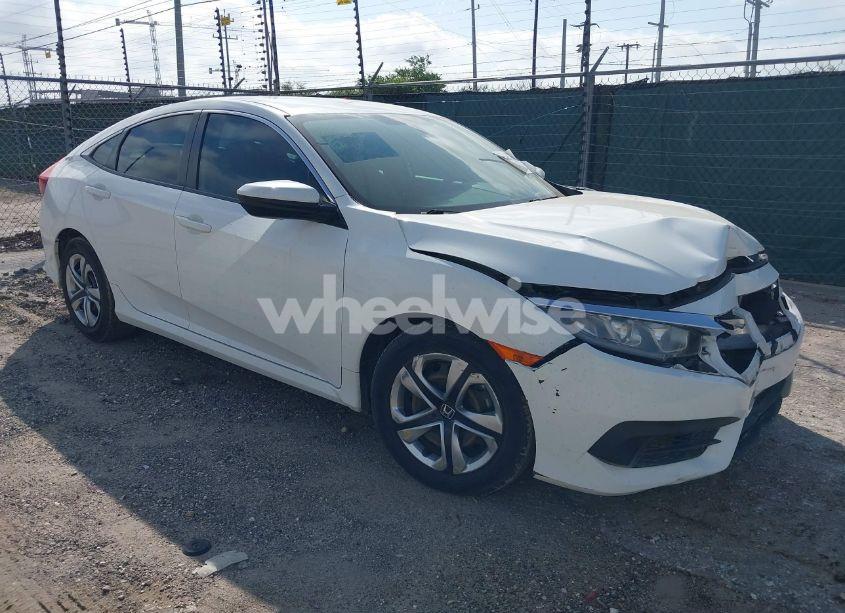 2018 Honda Civic LX (VIN 2HGFC2F5XJH502402) main photo