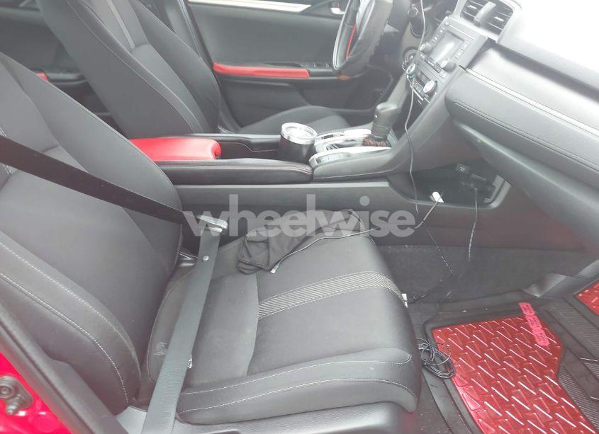 Photo 5 of 2018 Honda Civic LX (VIN 2HGFC2F5XJH503565)