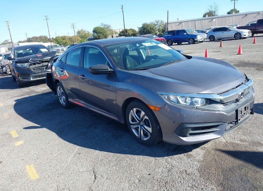 2018 Honda Civic LX (VIN 2HGFC2F5XJH518552) main photo