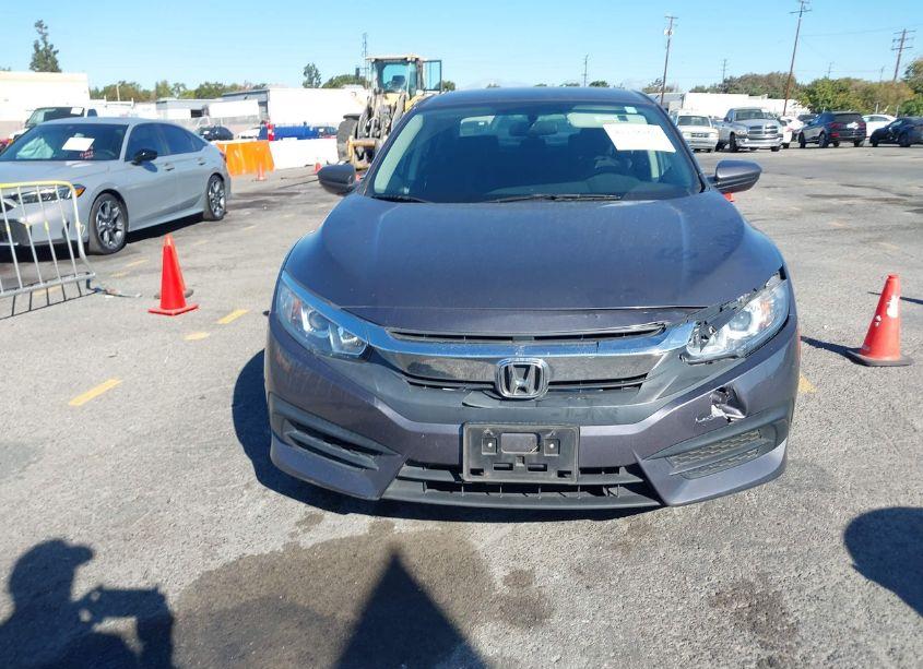 Photo 12 of 2018 Honda Civic LX (VIN 2HGFC2F5XJH518552)