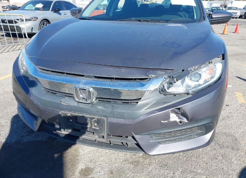 Photo 18 of 2018 Honda Civic LX (VIN 2HGFC2F5XJH518552)