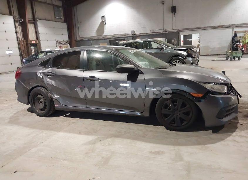 Photo 14 of 2018 Honda Civic LX (VIN 2HGFC2F5XJH520527)