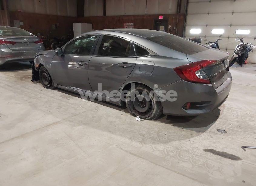 Photo 3 of 2018 Honda Civic LX (VIN 2HGFC2F5XJH520527)