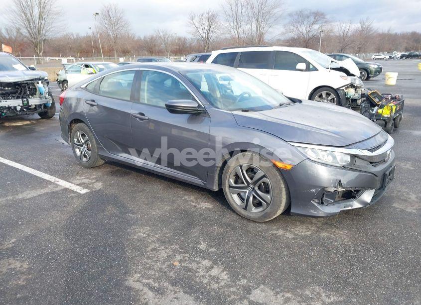 2018 Honda Civic LX (VIN 2HGFC2F5XJH526070) main photo