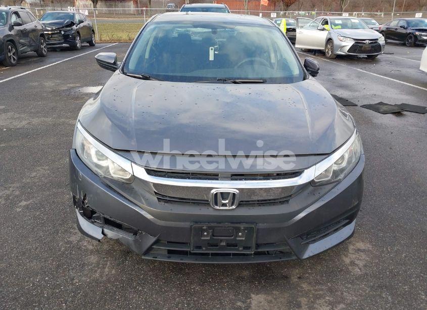 Photo 12 of 2018 Honda Civic LX (VIN 2HGFC2F5XJH526070)