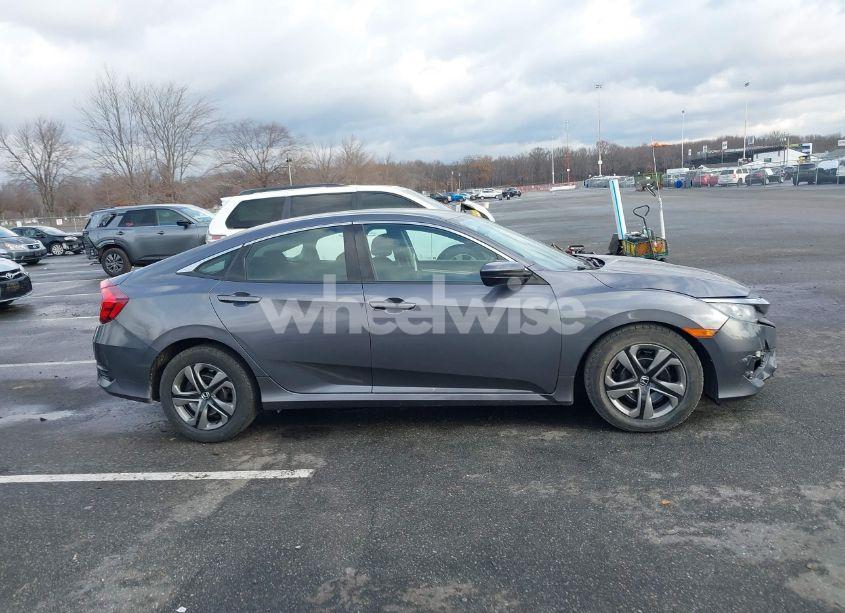 Photo 13 of 2018 Honda Civic LX (VIN 2HGFC2F5XJH526070)
