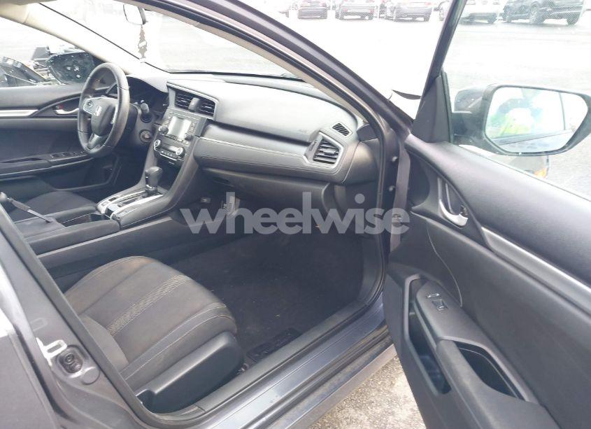 Photo 5 of 2018 Honda Civic LX (VIN 2HGFC2F5XJH526070)