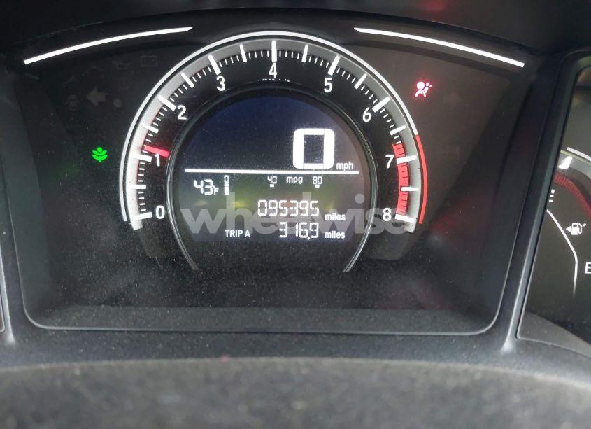 Photo 7 of 2018 Honda Civic LX (VIN 2HGFC2F5XJH526070)