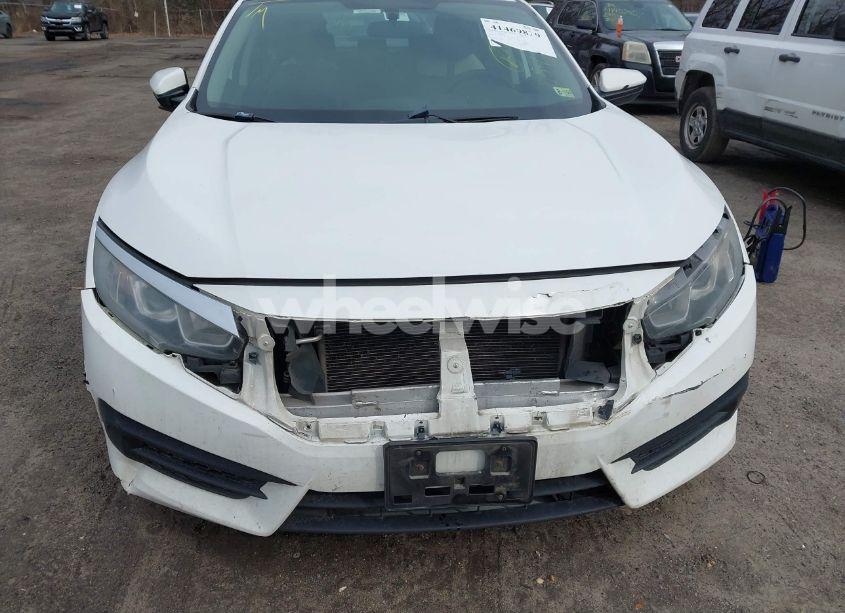 Photo 12 of 2018 Honda Civic LX (VIN 2HGFC2F5XJH540941)