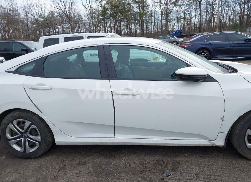 Photo 13 of 2018 Honda Civic LX (VIN 2HGFC2F5XJH540941)