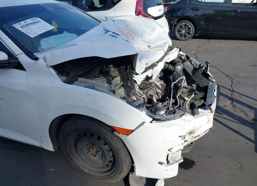 Photo 18 of 2018 Honda Civic LX (VIN 2HGFC2F5XJH541037)